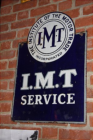 I.M.T. SERVICE - click to enlarge